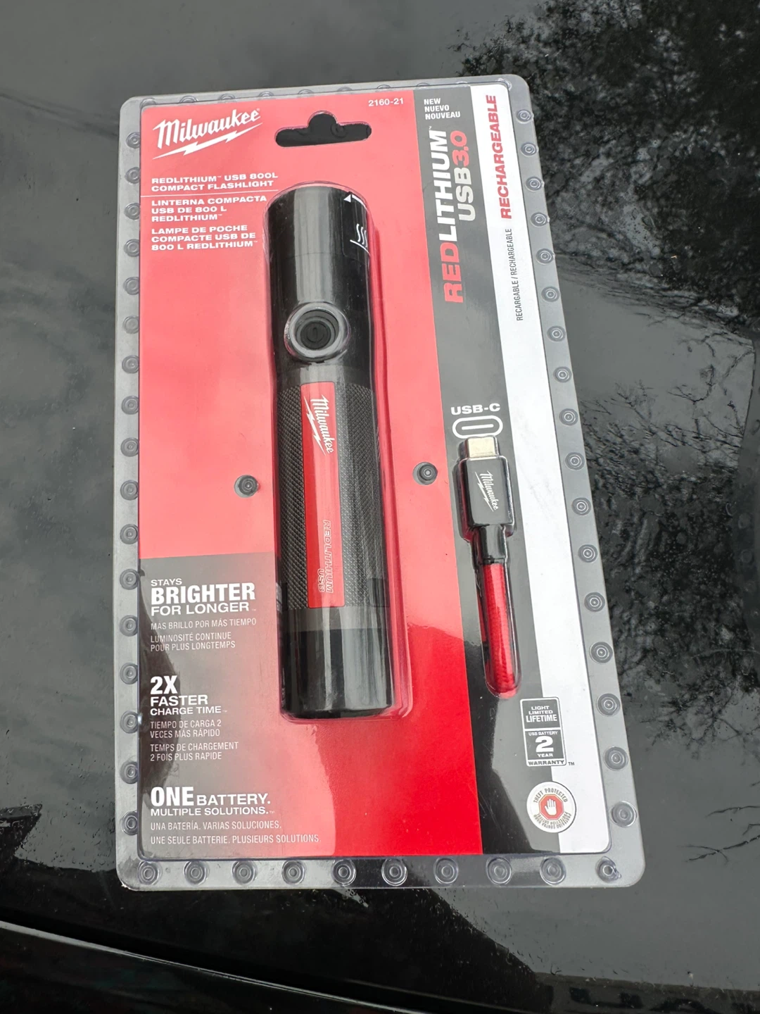 Milwaukee REDLITHIUM USB 3.0 Rechargeable Flashlight