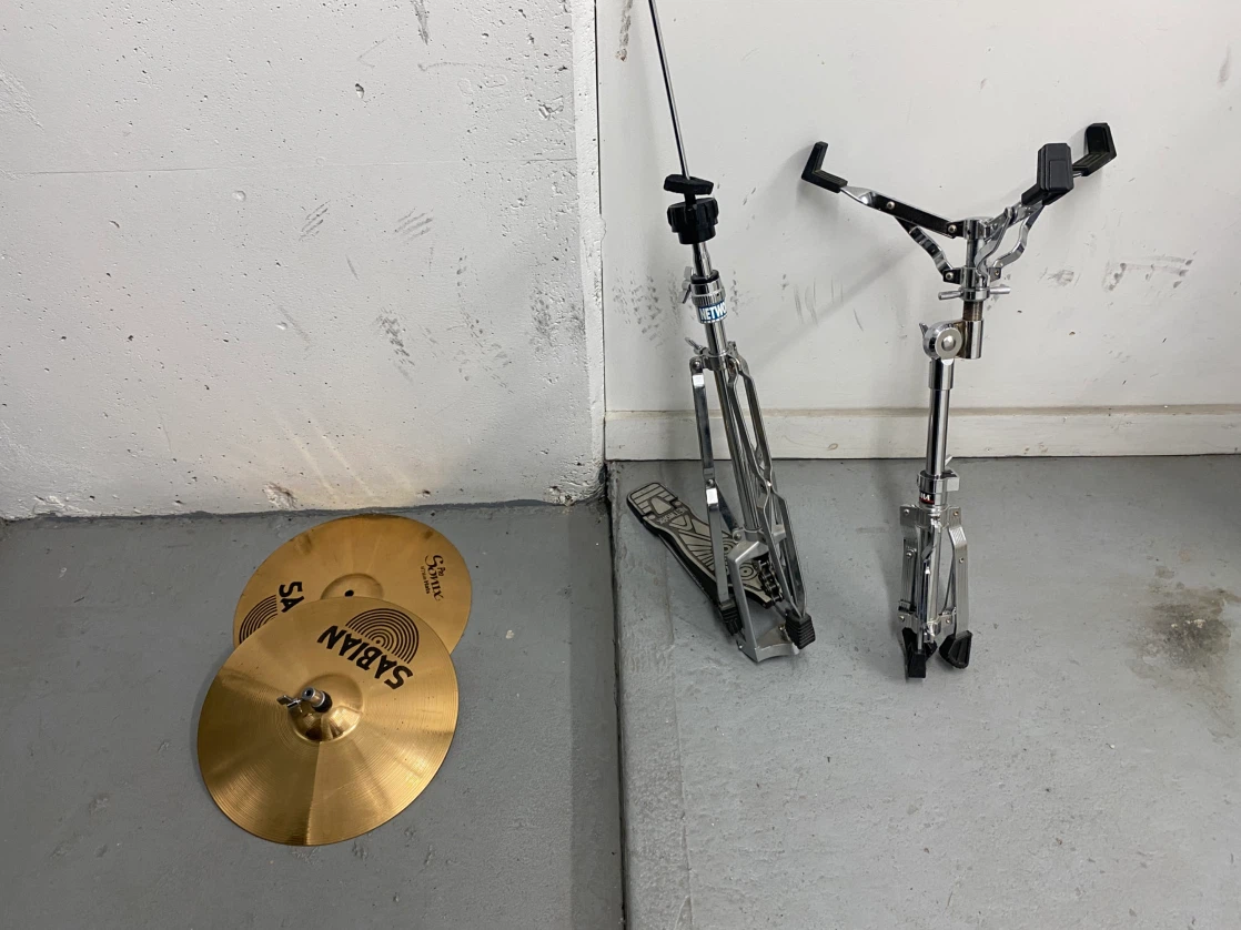 Tama snare stand, Sabian, hi hat stand - photo 2