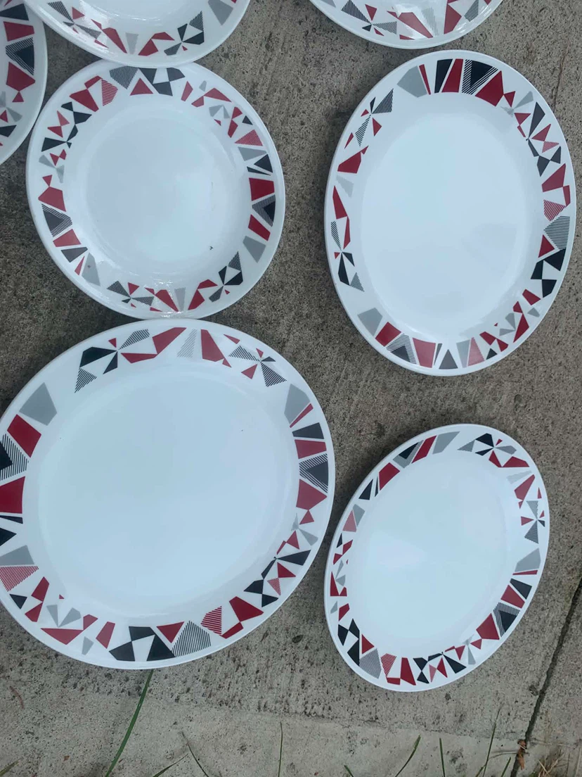 Corelle Vitrelle Plates - Set of 8 - photo 4
