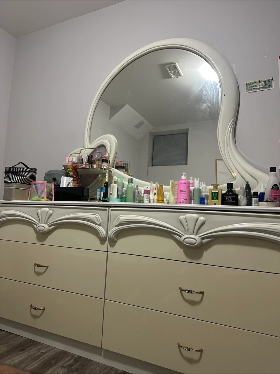 Cream Dresser with Mirror - photo 4