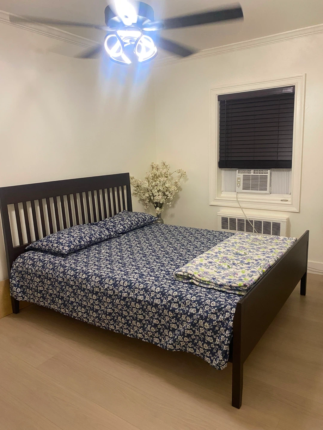 Dark Wood Slat Headboard Bed Frame - photo 2