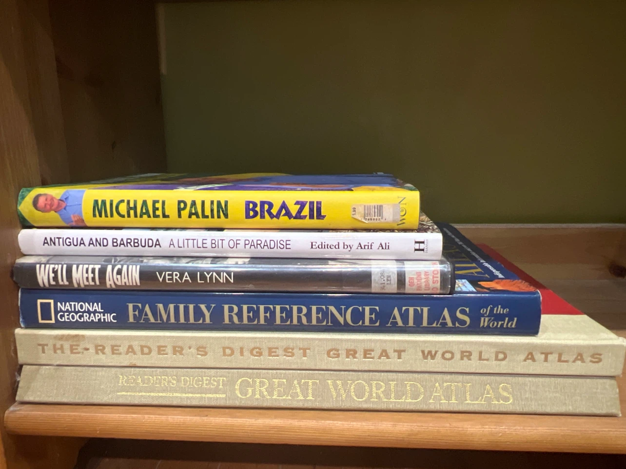 Huge Labour Day Book Sale  11am -3pm nothing over $2 - photo 5