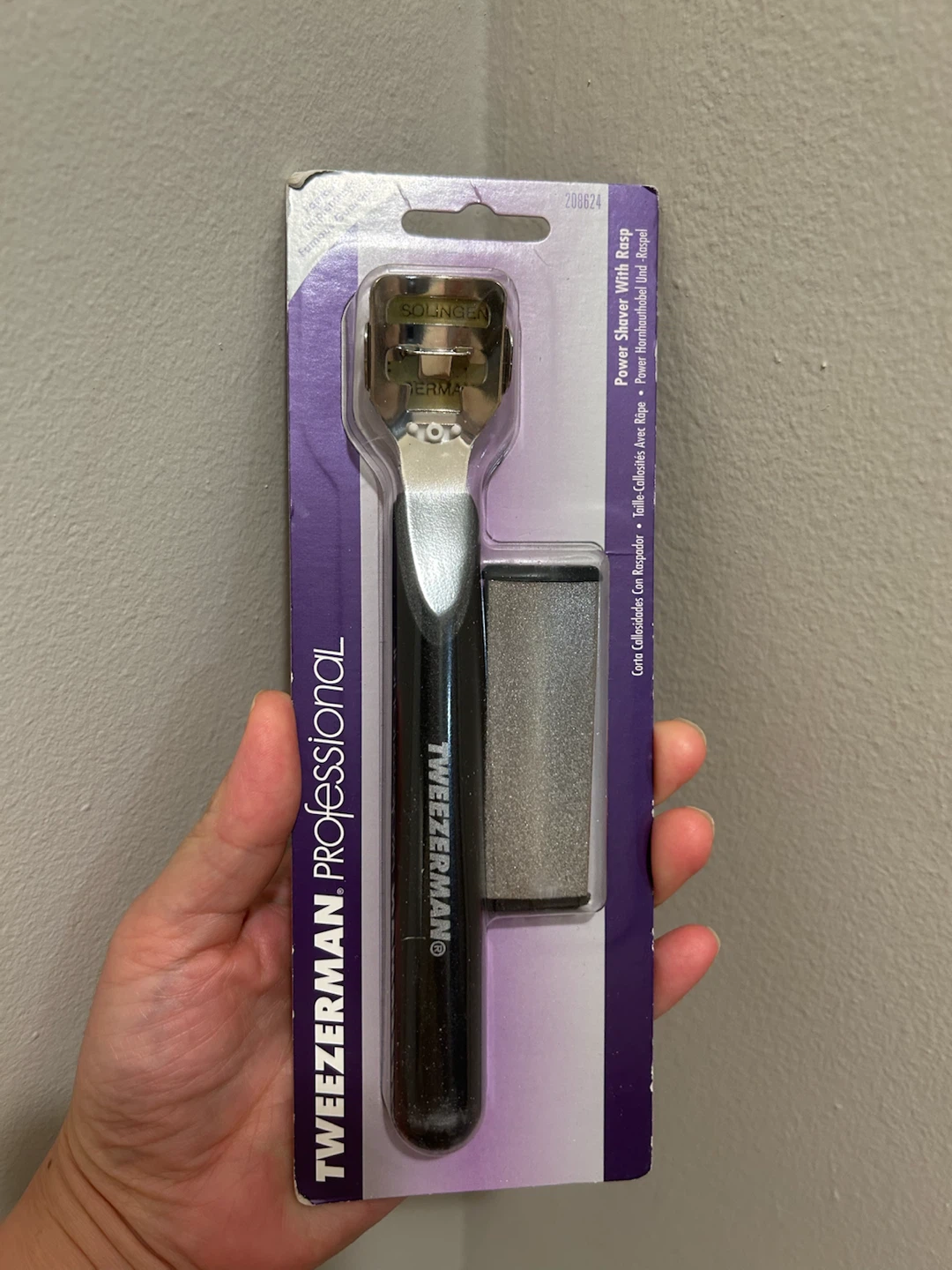 Tweezerman Professional Power Shaver with Rasp - Callus Remover⁠
