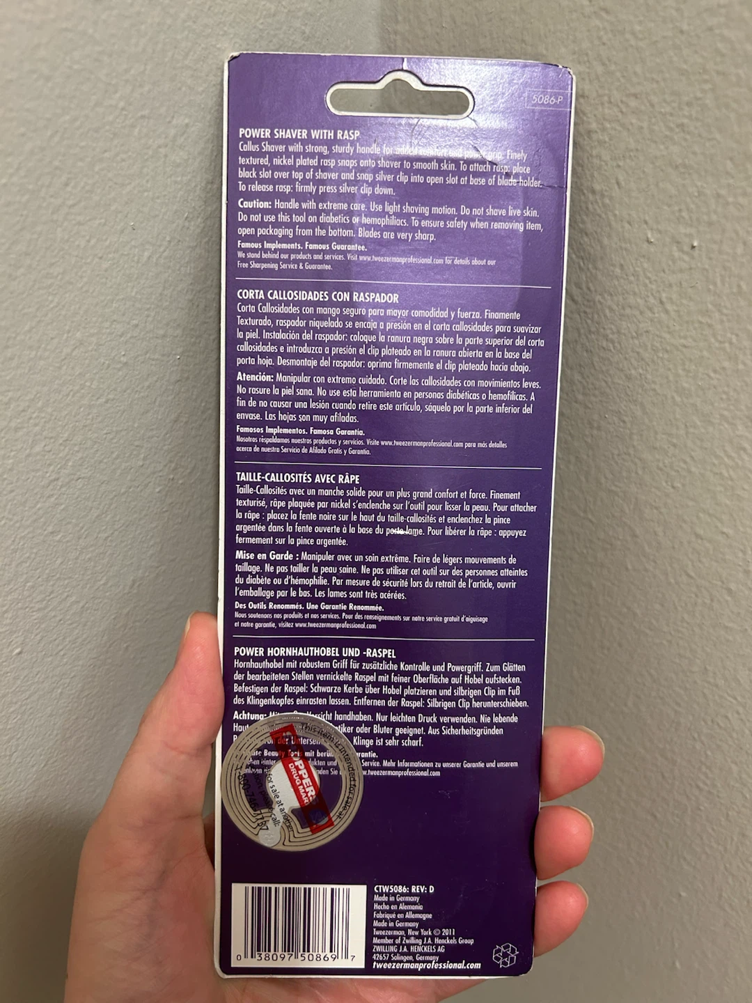 Tweezerman Professional Power Shaver with Rasp - Callus Remover⁠ - photo 2