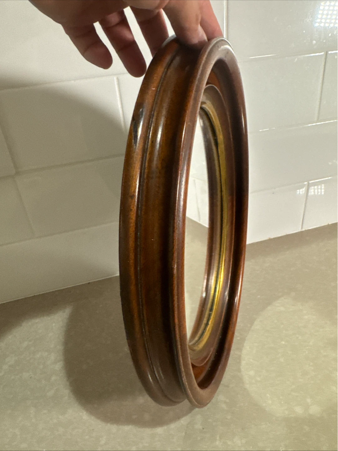 Mirror Glass Works Antique Victorian Walnut Framed Oval Display - photo 3