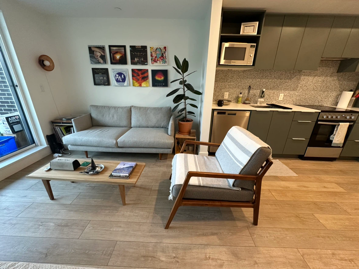 Article Burrard loveseat - photo 5
