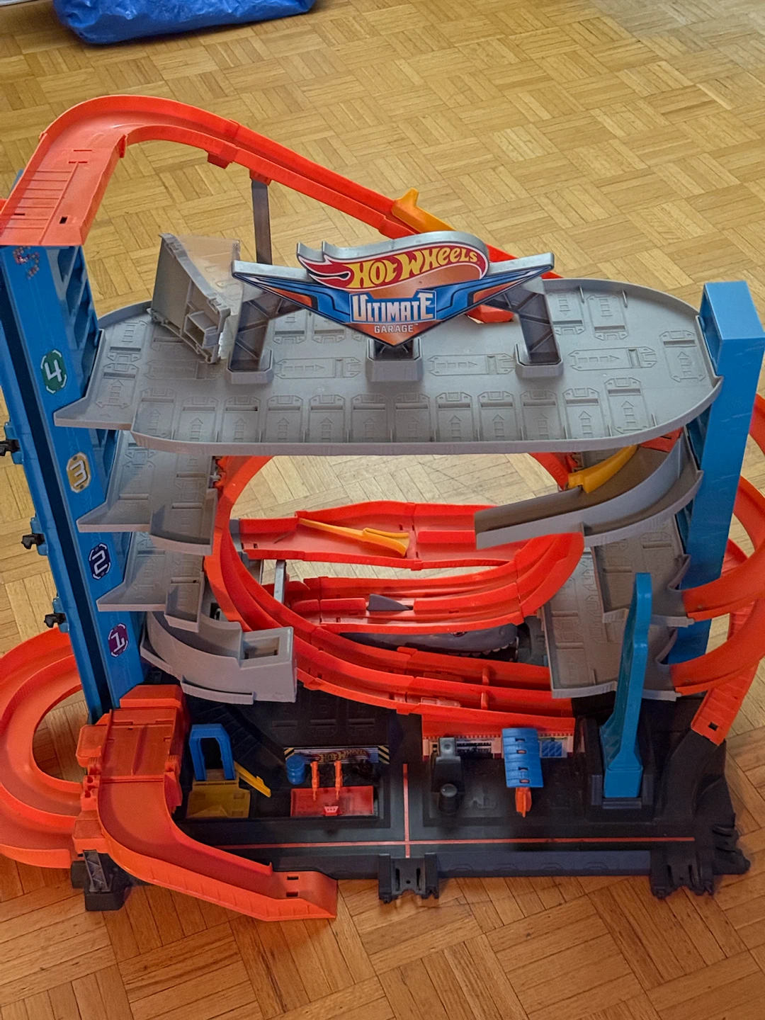 Hot Wheels Ultimate Garage Playset