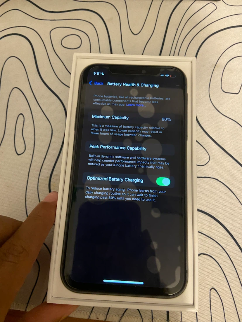 Apple iPhone 11 - Black - photo 3