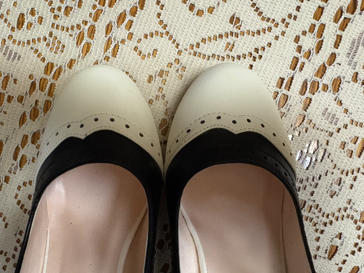 Black and White Mary Jane Heels Size 7 - photo 2