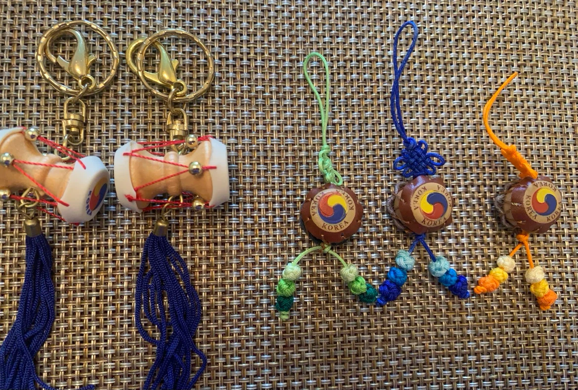 Assorted Korean Traditional Knots and Charms - photo 2