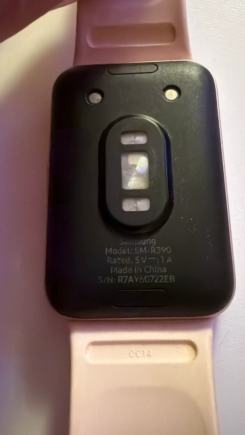 Samsung Galaxy Fit3 SM-R390 - photo 3
