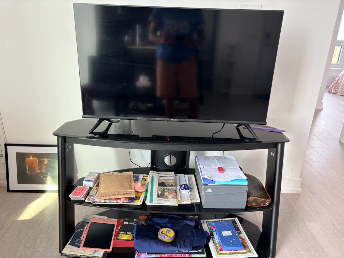 40” Smart TV with stand