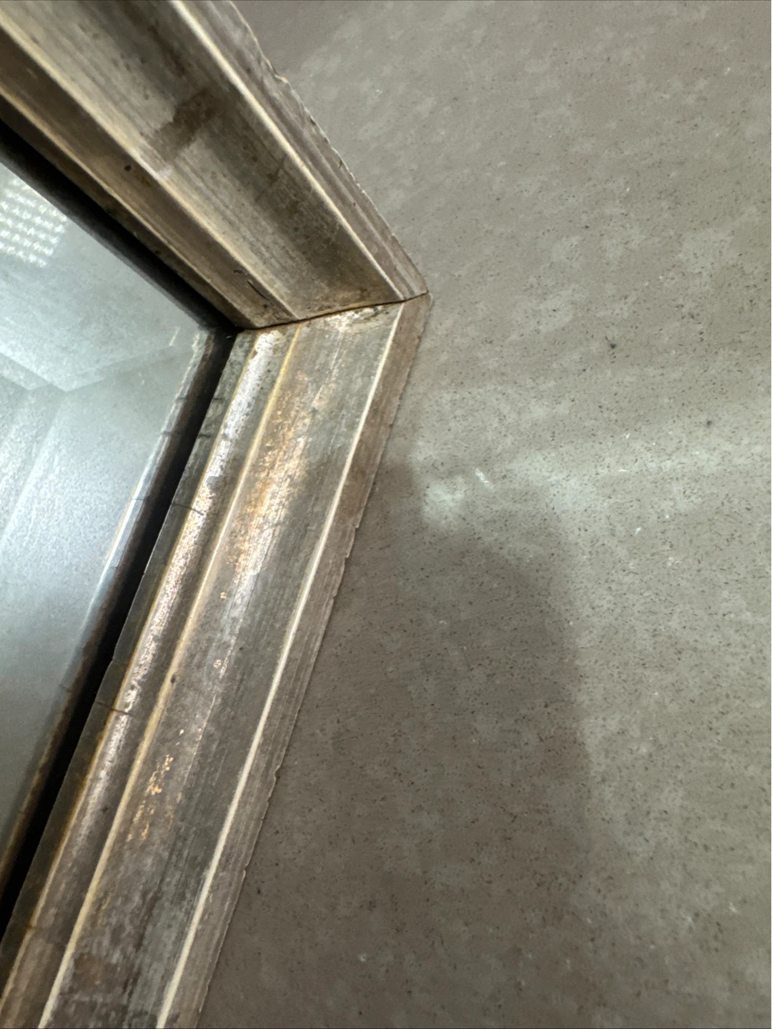 ANTIQUE WOOD FRAMED BEVELED EDGE MIRROR - photo 3