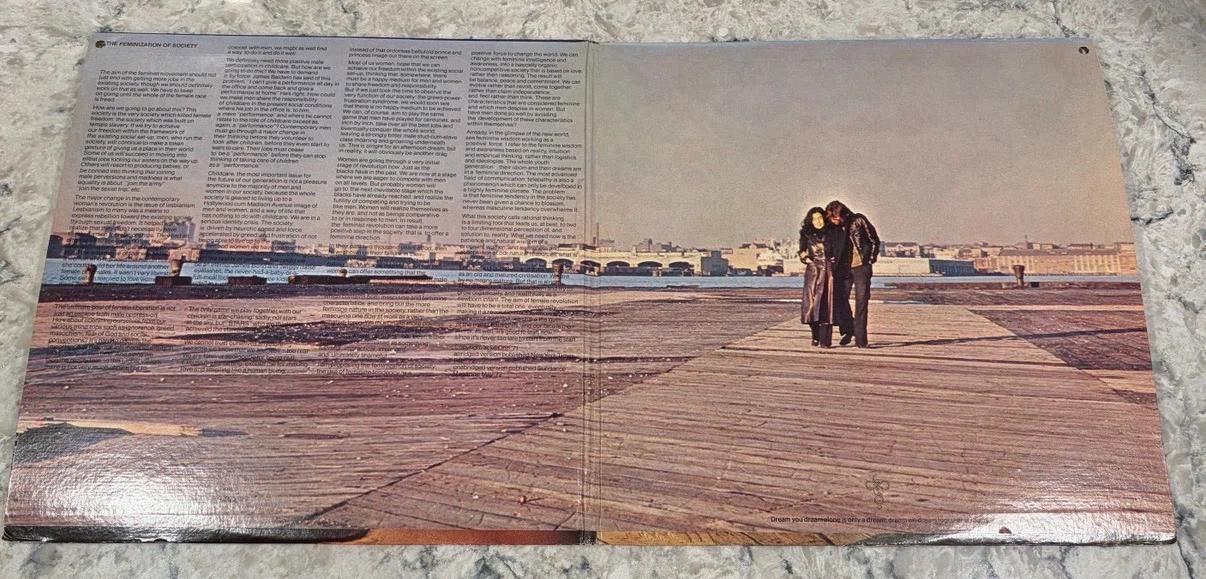 Yoko Ono Approx Infinite Universe 1972 2LP Record (SVBB 3399) - photo 3