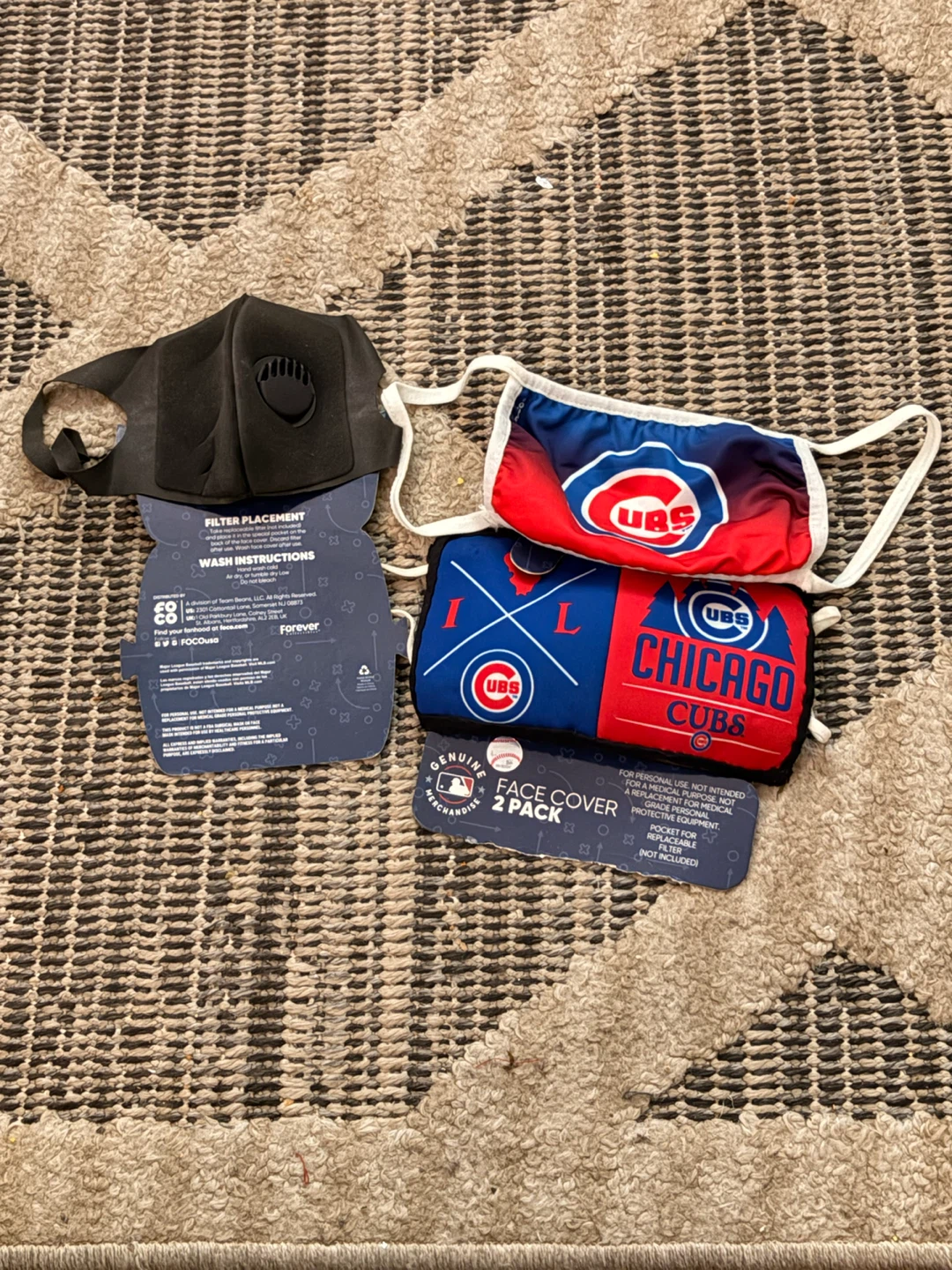 Chicago Cubs Face Cover 2 Pack Plus Black Mask with a Filter - photo 4