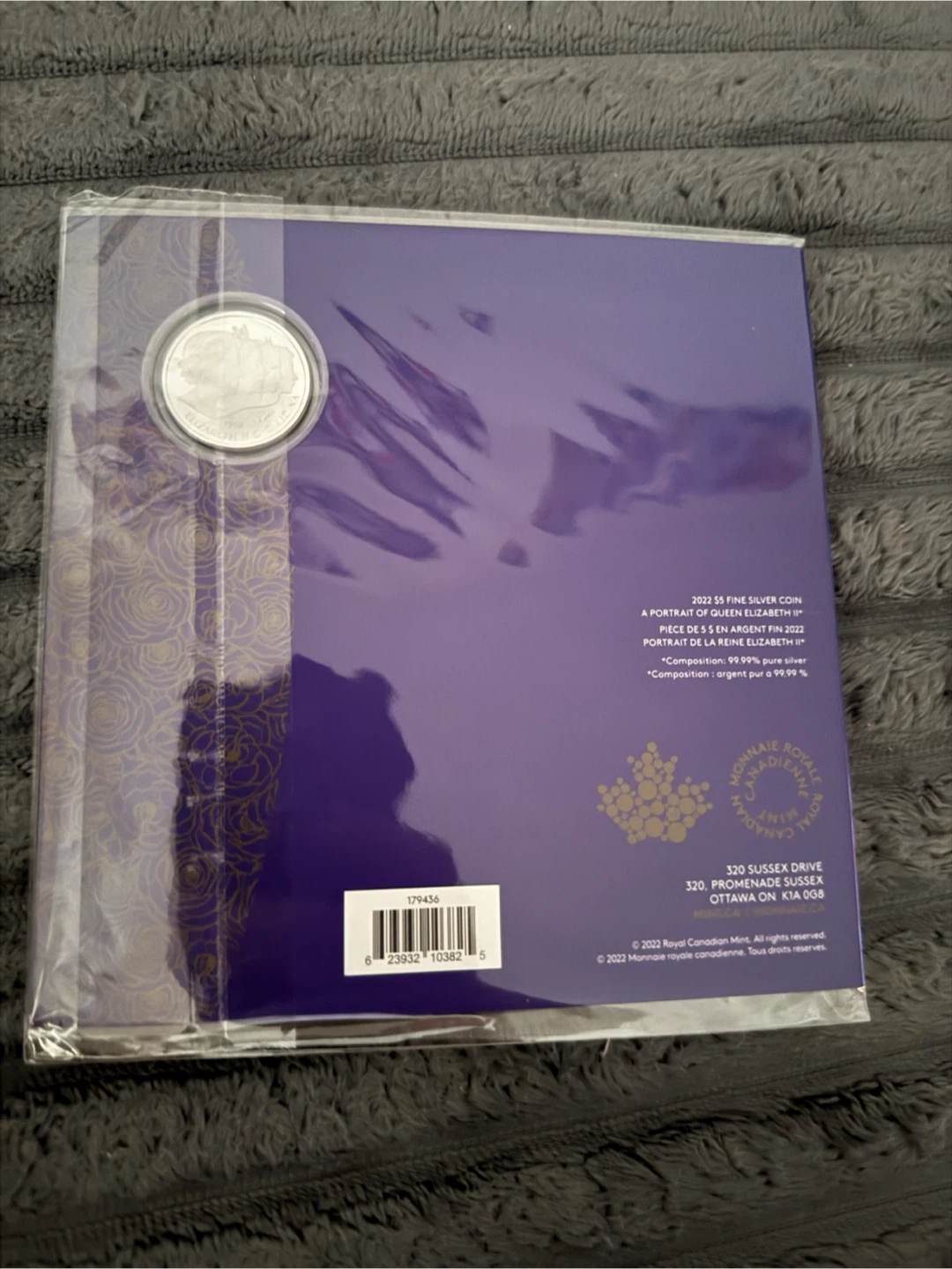 Royal Canadian Mint 2022 $5 Fine Silver Coin - photo 3