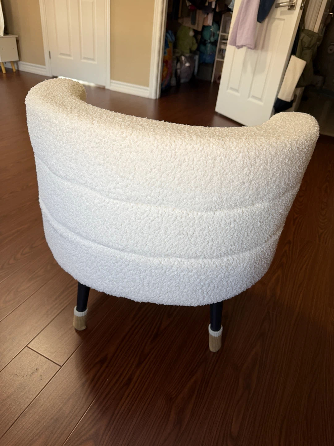 Cream Sherpa Accent Chair - photo 2