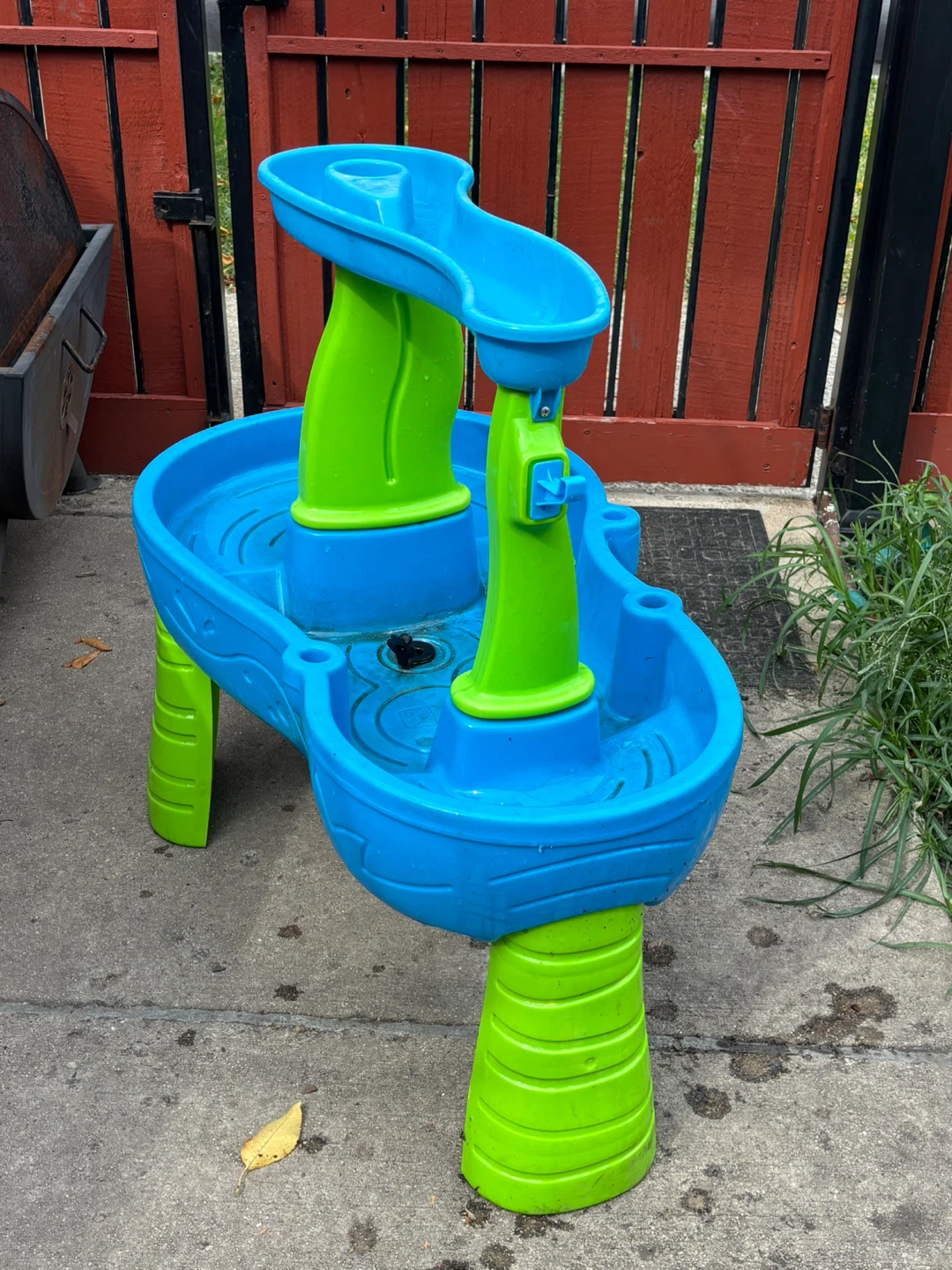 Step2 Water Table - photo 3