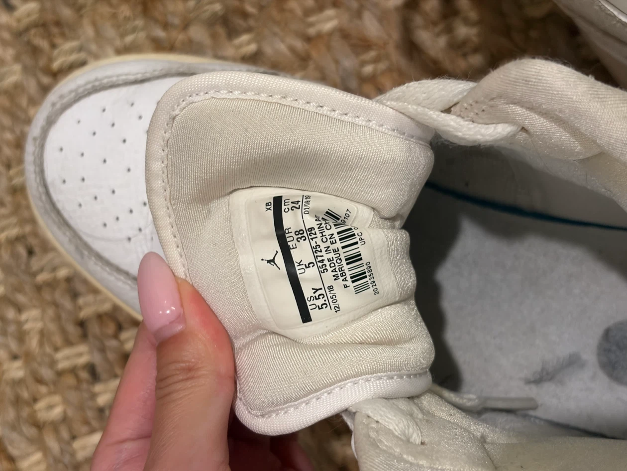Jordan 1 Sneakers - photo 3