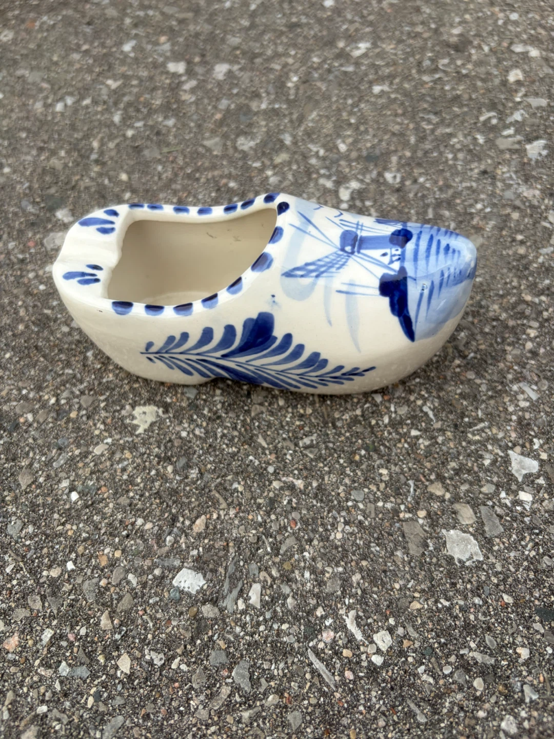 Ceramic Clog Ashtray