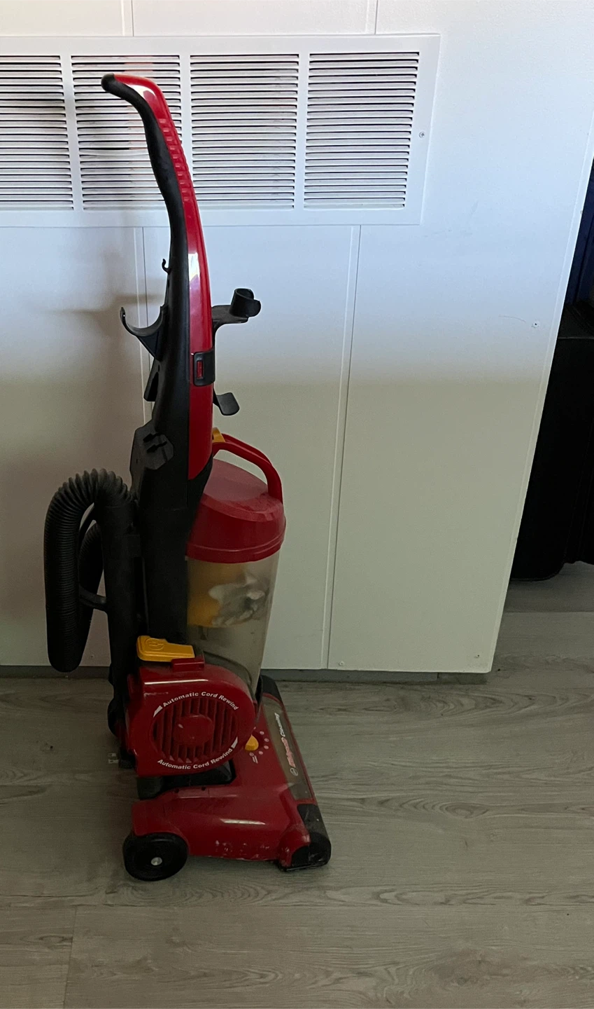 Royal by Dirt Devil Vacuum Cleaner - photo 2