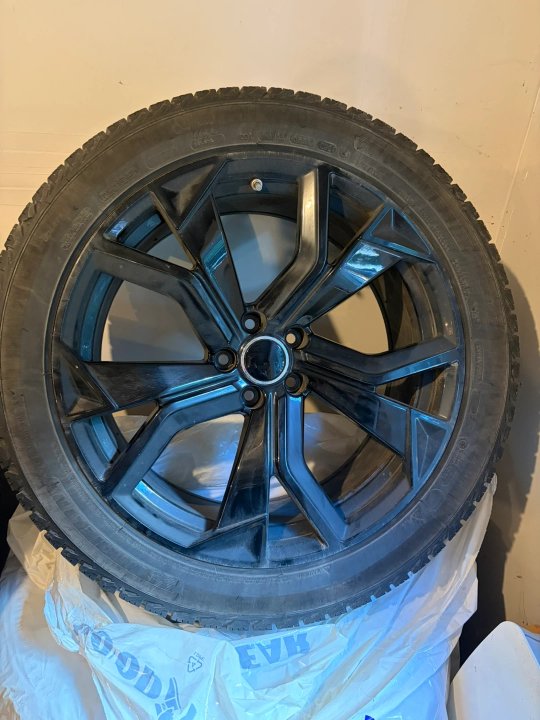 Rims + Michelin X-Ice Snow SUV Winter Tires – 255/45R20 (5x112)