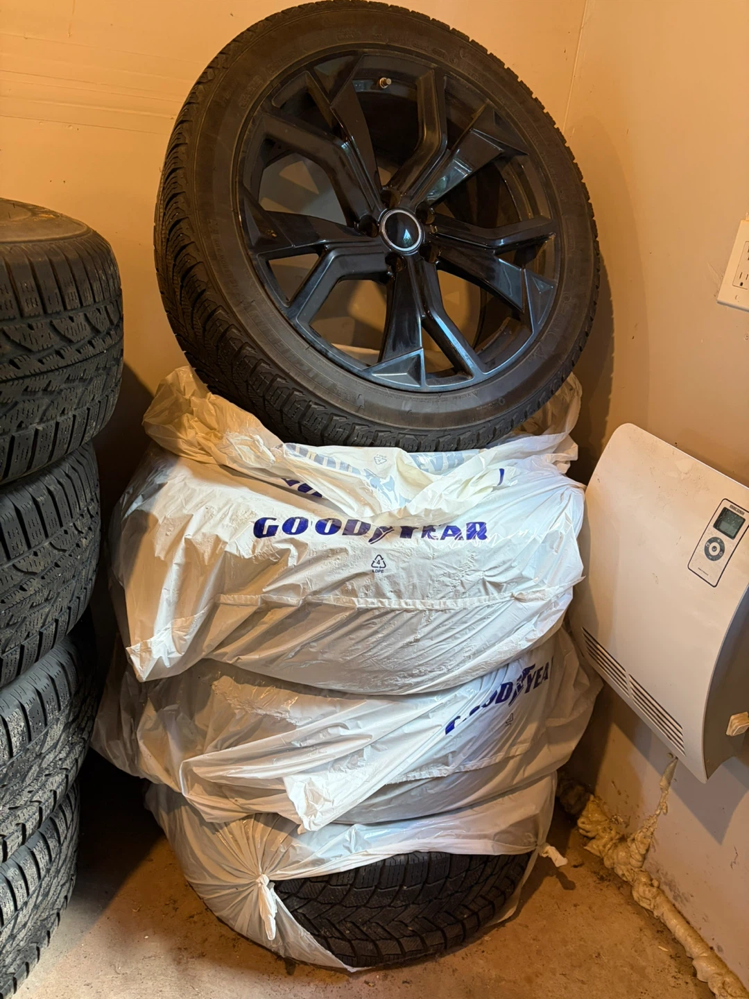 Rims + Michelin X-Ice Snow SUV Winter Tires – 255/45R20 (5x112) - photo 2