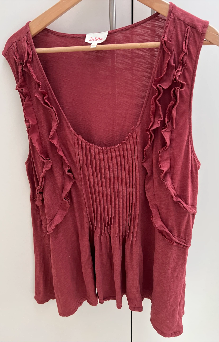 Deletta Women's Rust Sleeveless Ruffled Tank Top XL