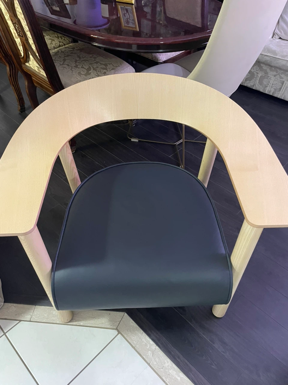 Keilhauer DAIS 91000 Lounge Chair