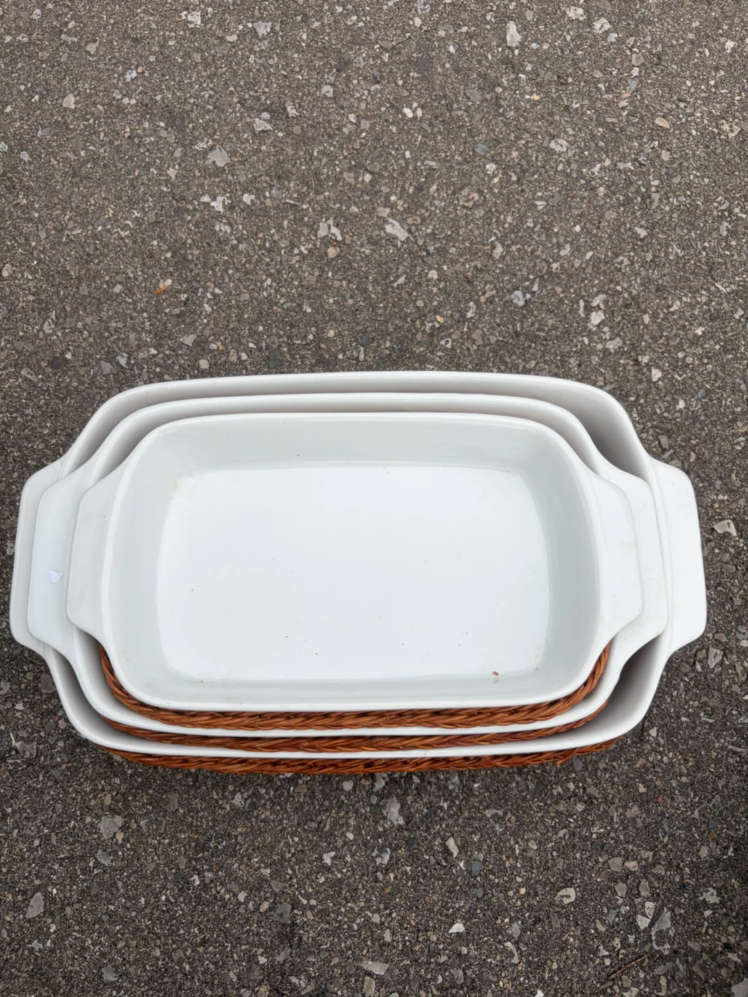 Set of 3 White Ceramic Baking Dishes with Wicker Holders