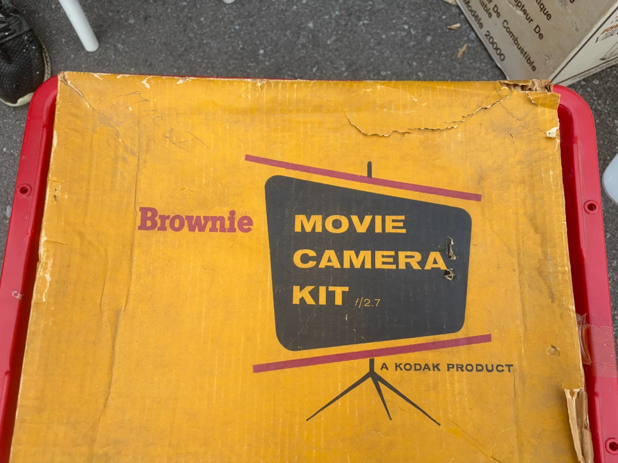 Kodak Brownie Movie Camera Kit - photo 2