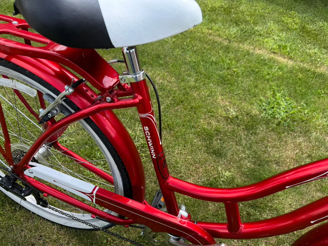 Red Schwinn Point Beach Cruiser Bicycle - photo 4