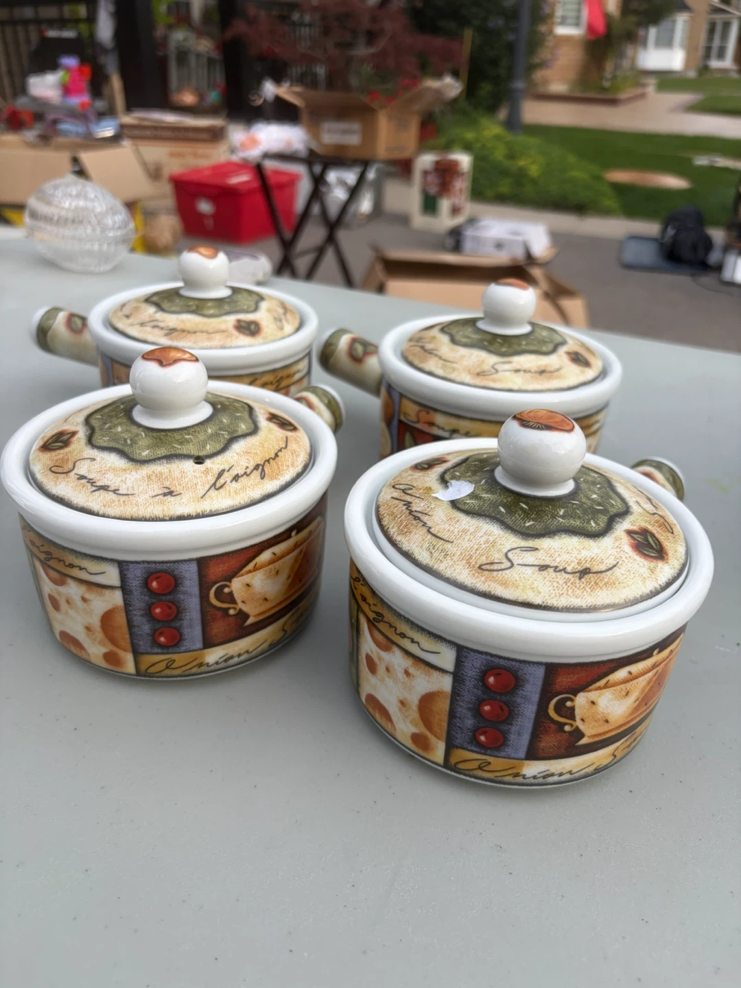 Set of 4 Soup Crocks with Lids