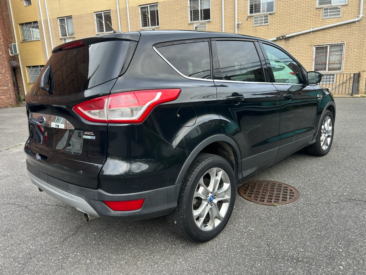Black Ford Escape SEL 2013 - photo 4
