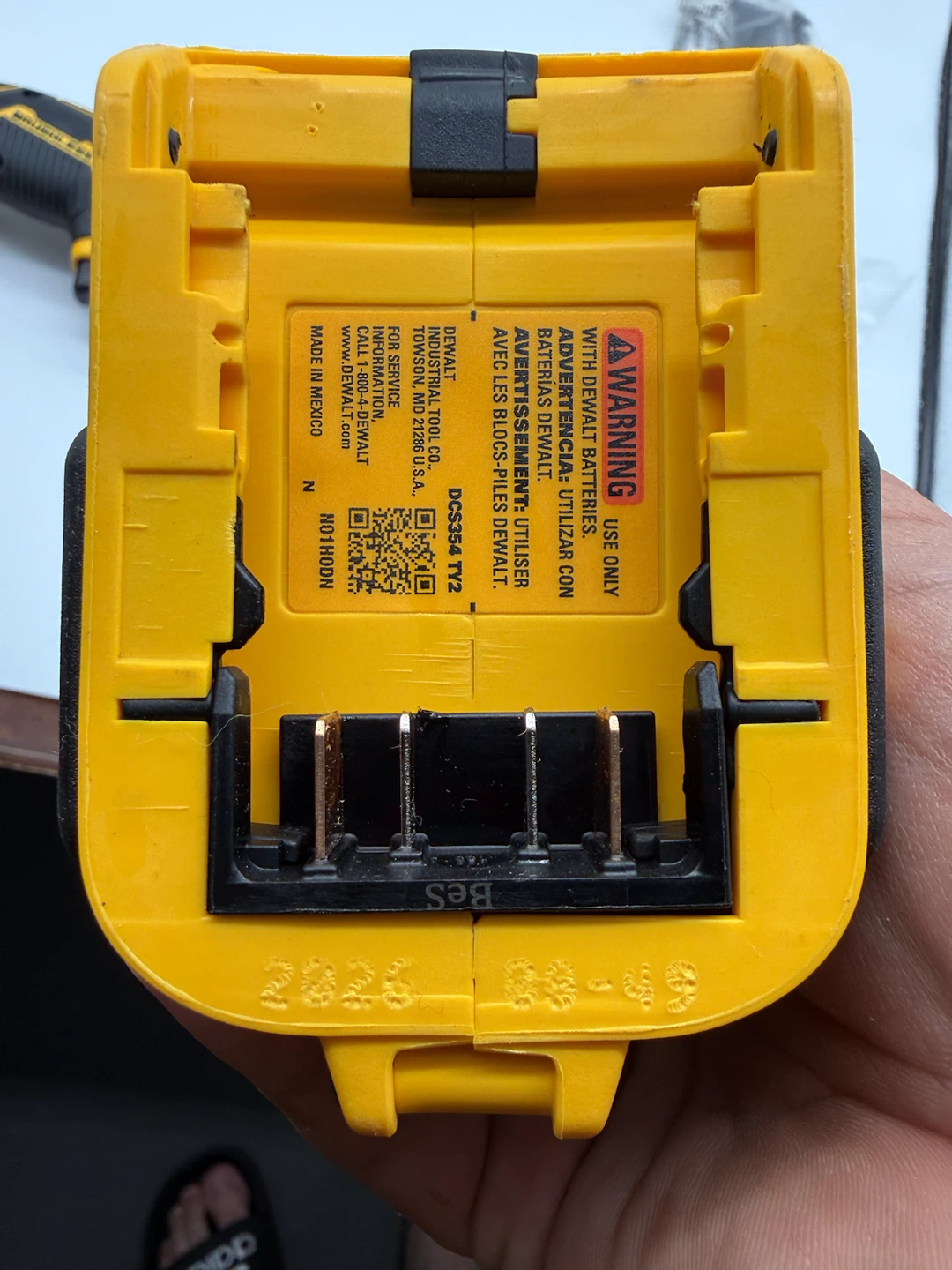 DEWALT 20V MAX ATOMIC Brushless Oscillating Multi-Tool DCS354 - photo 4
