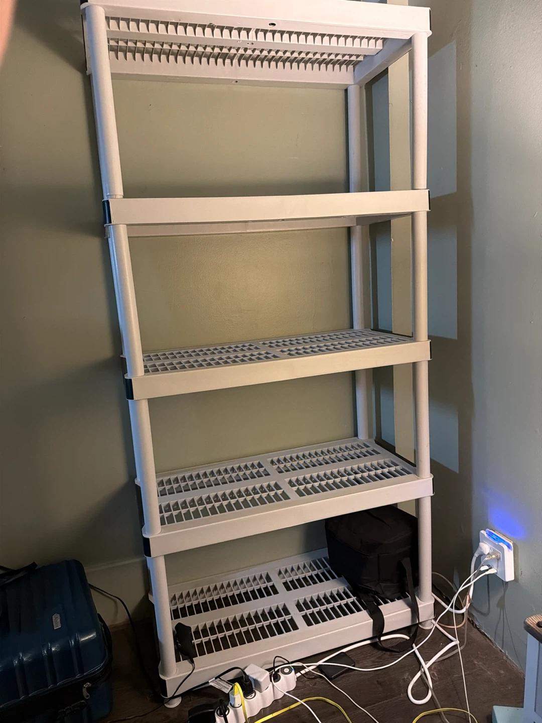 White Plastic 5-Tier Shelving Unit