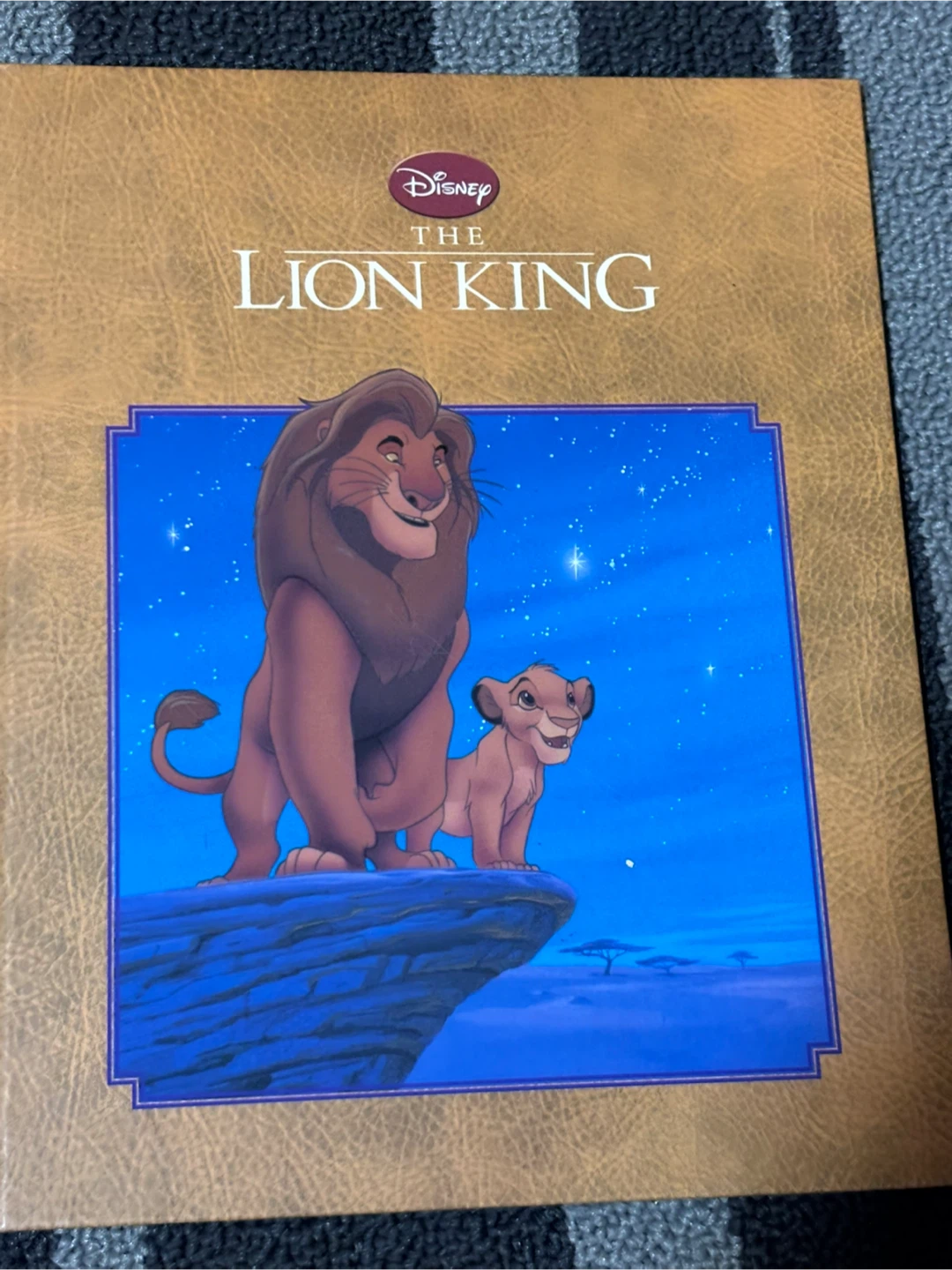 4 Disney kids books with Disney box - photo 2