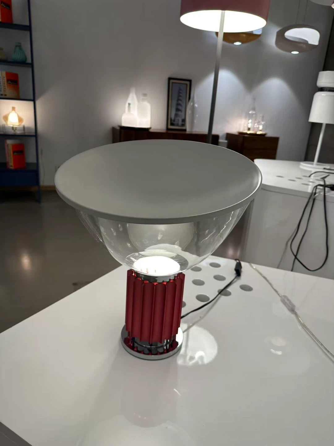 Red Fluted Base Table Lamp - photo 3