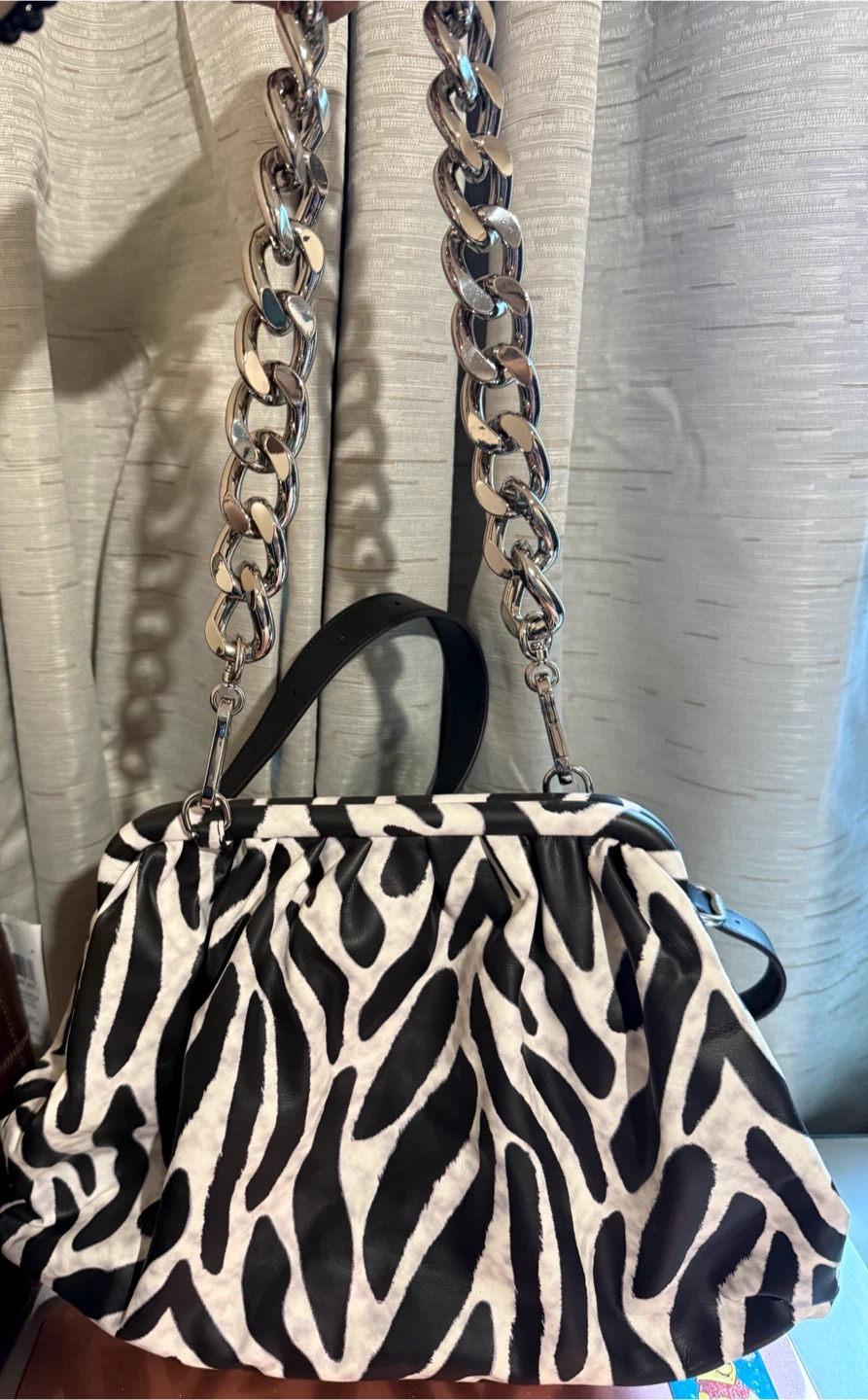 Steve Madden Roaring Zebra Clutch - photo 4