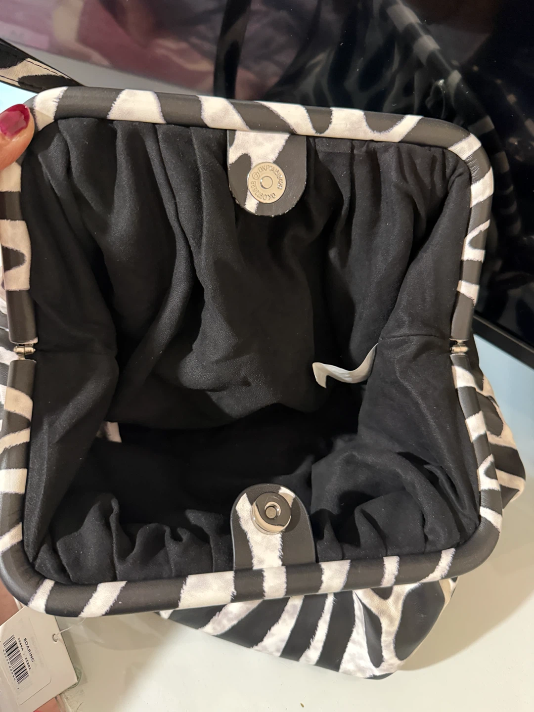 Steve Madden Roaring Zebra Clutch - photo 5