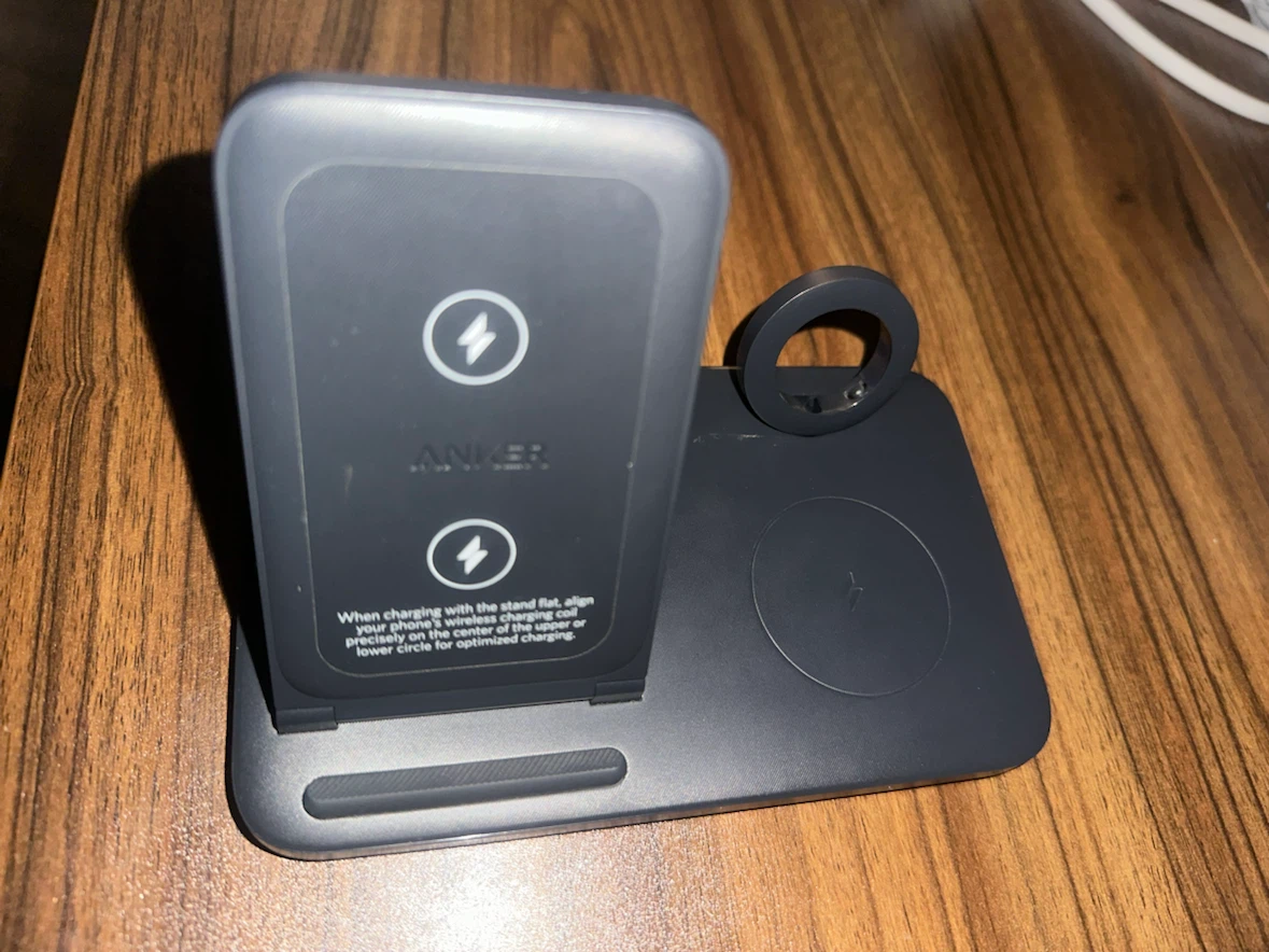 Anker 3-in-1 Charging Station - photo 2