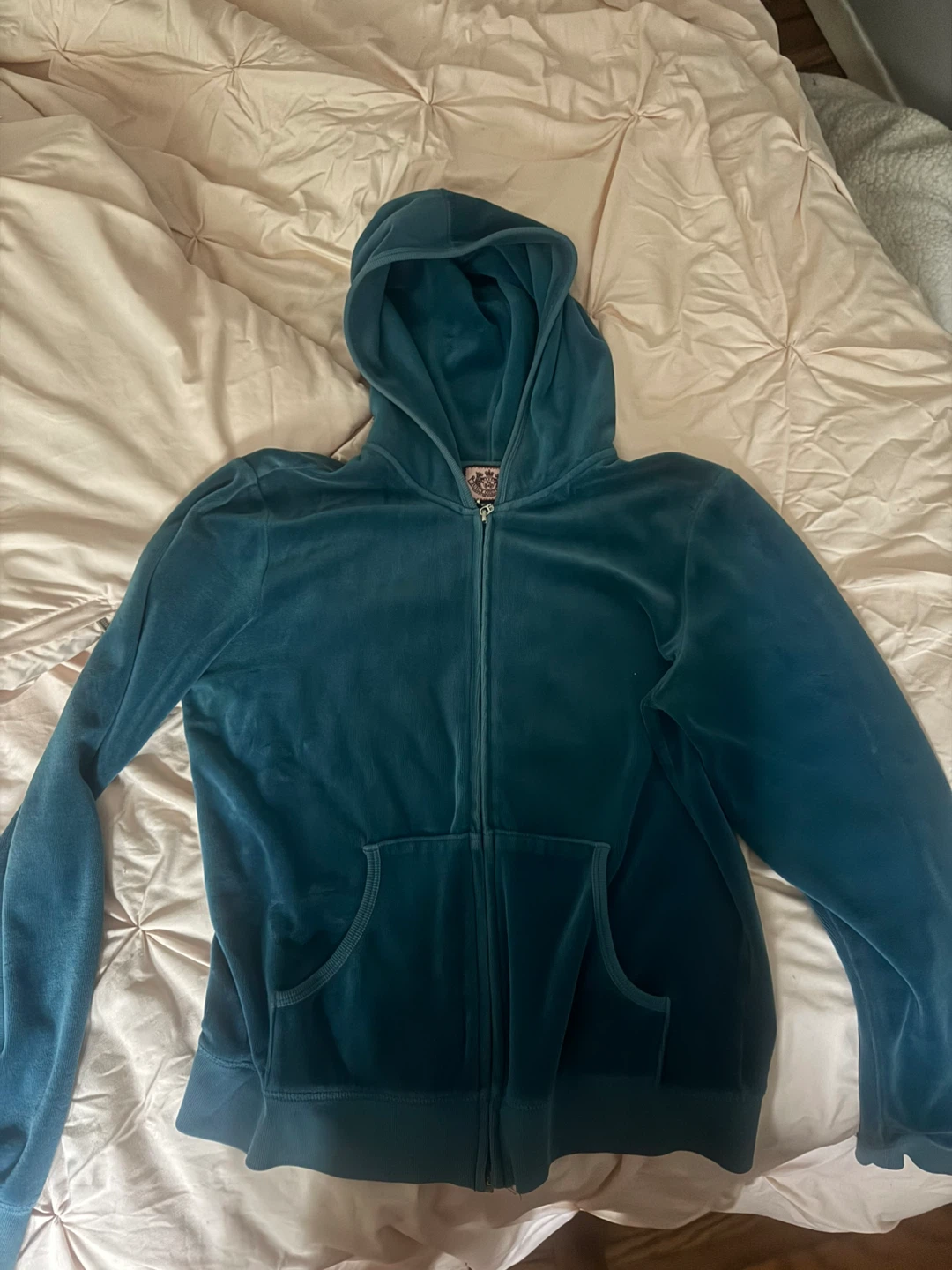 Juicy Couture Velour Hoodie - photo 2