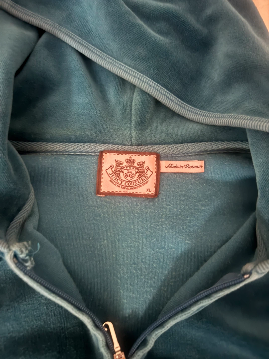 Juicy Couture Velour Hoodie - photo 4