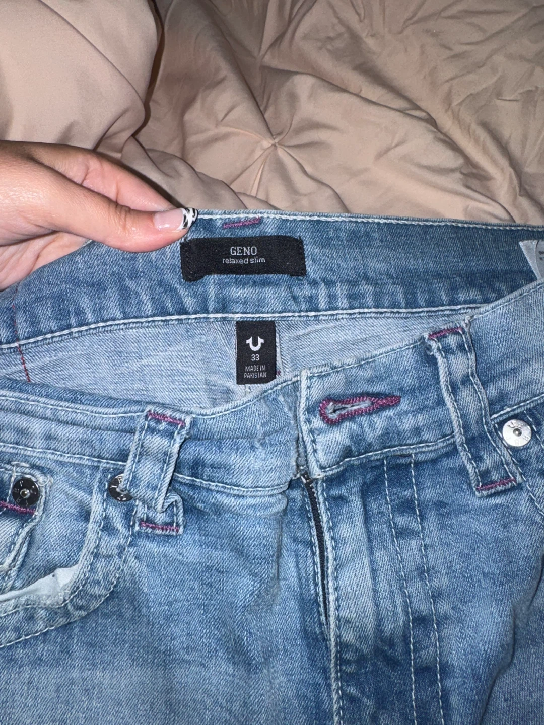True Religion Geno Relaxed Slim Jeans Size 33 - photo 4