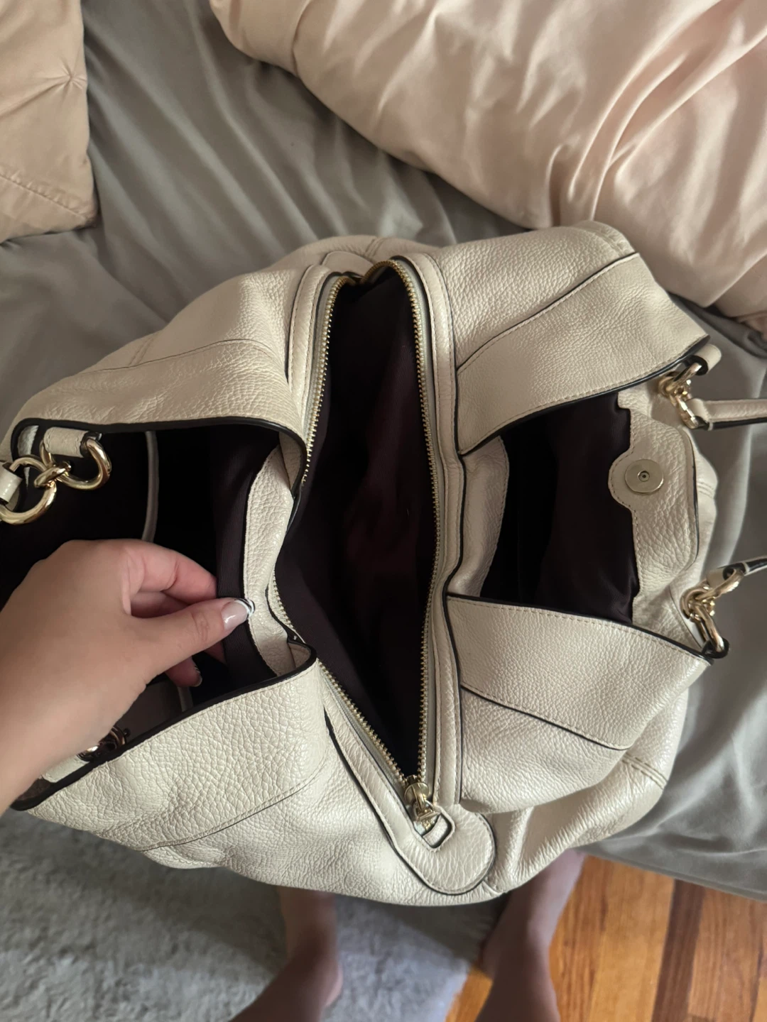 Coach Leather Hobo Bag - Off-White - photo 5