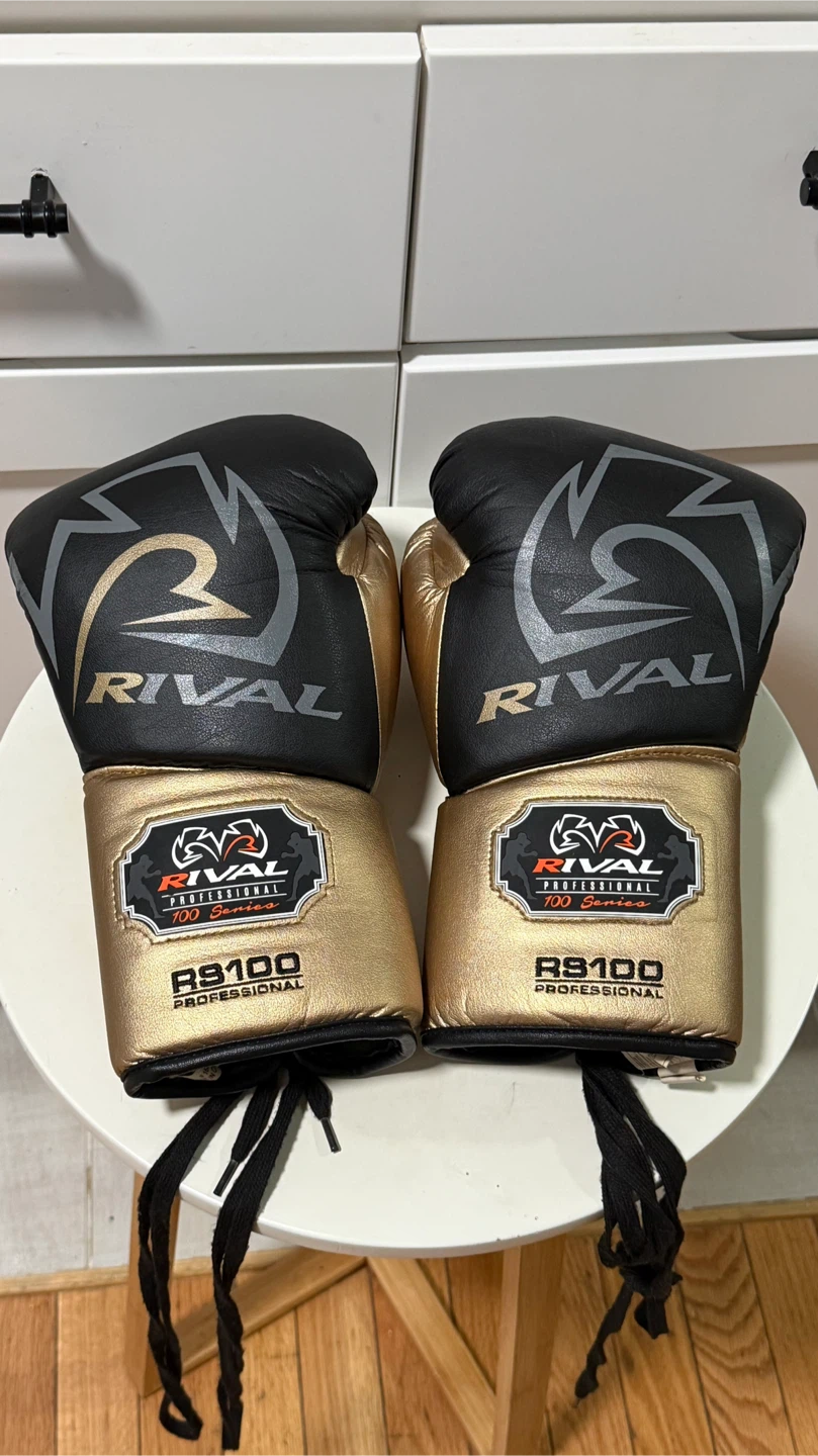 Rival RS100 Professional Sparring Gloves 16oz (Black/Gold)