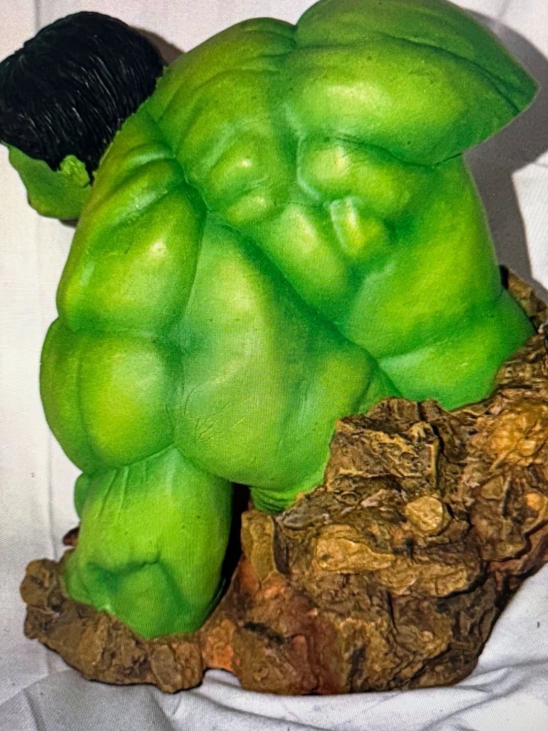 Marvel The Incredible Hulk Limited Edition Collectible Statue - photo 4