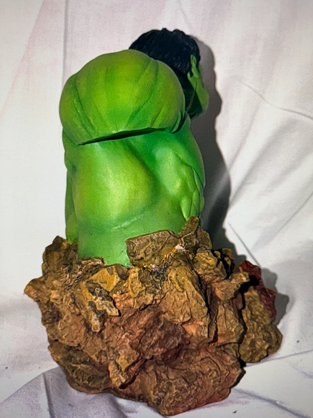 Marvel The Incredible Hulk Limited Edition Collectible Statue - photo 5