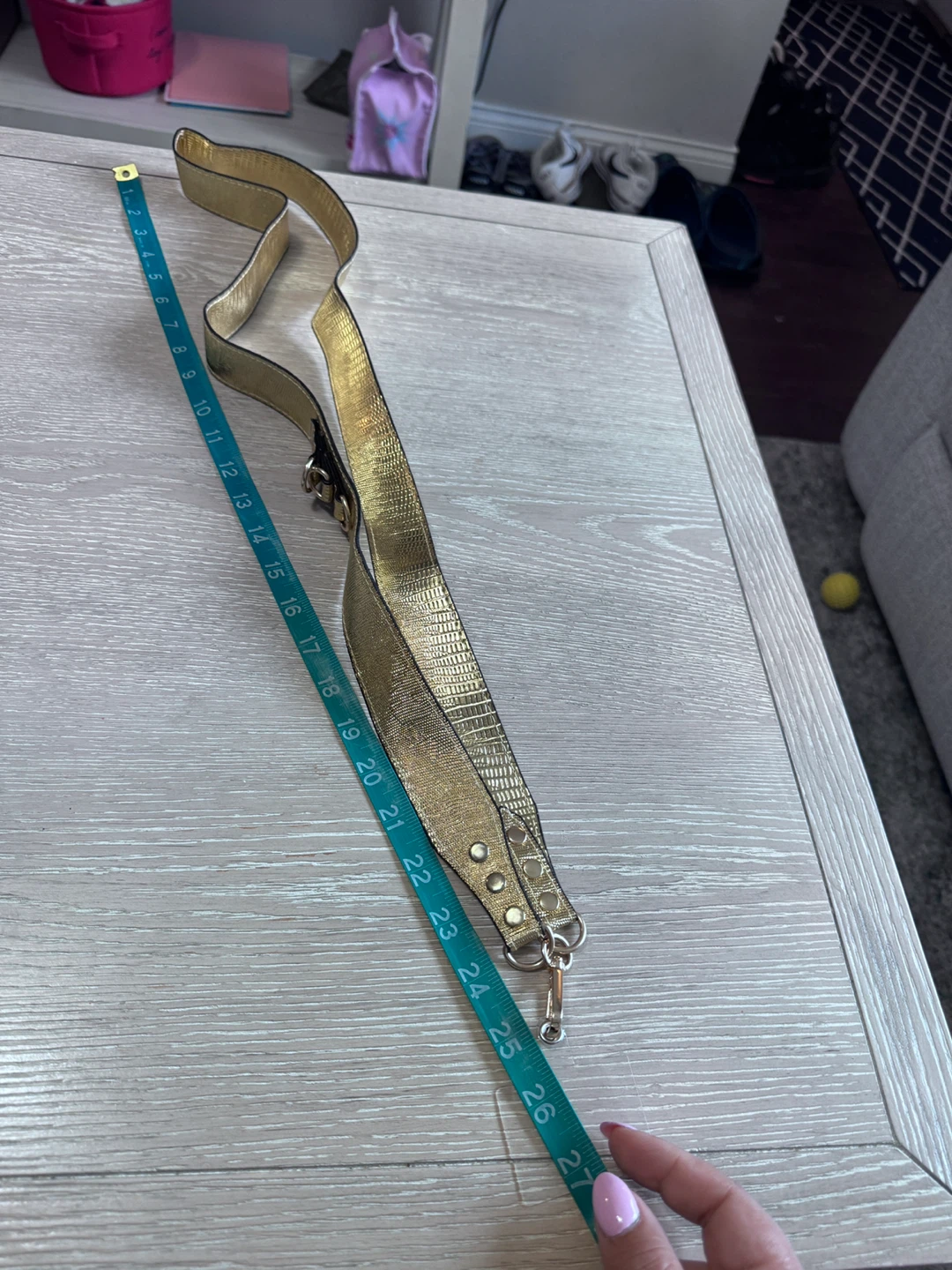 ✨ Metallic Gold Reptile Embossed Crossbody Phone Lanyard Strap - photo 4