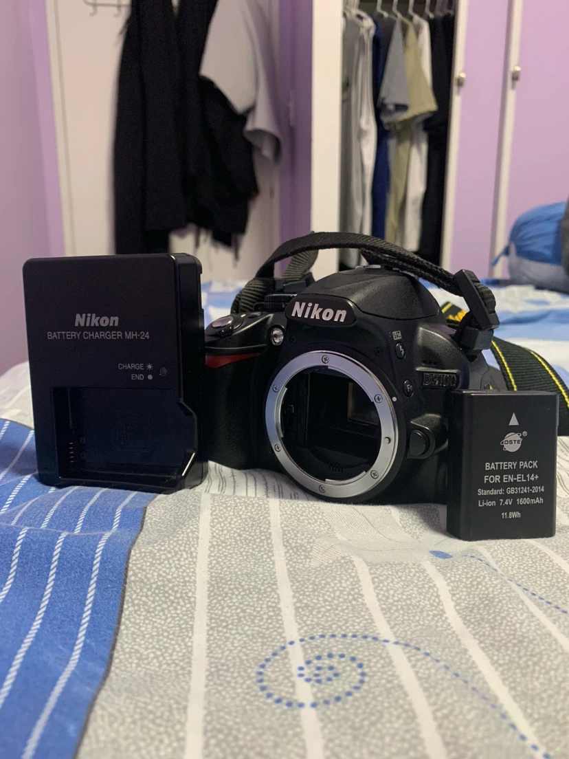 Nikon D3100 DSLR Body